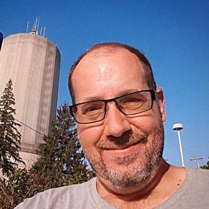 Meet your Posher, Eric